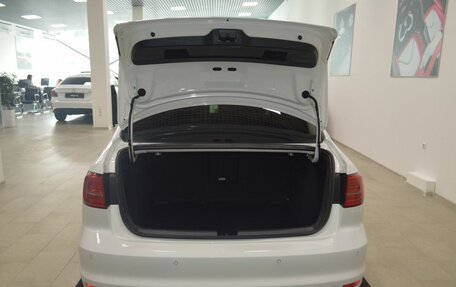 Volkswagen Jetta VI, 2018 год, 1 535 000 рублей, 11 фотография