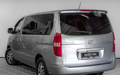 Hyundai Grand Starex Grand Starex I рестайлинг 2, 2018 год, 3 430 000 рублей, 7 фотография
