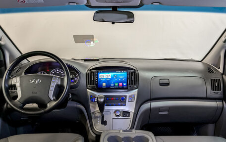 Hyundai Grand Starex Grand Starex I рестайлинг 2, 2018 год, 3 430 000 рублей, 14 фотография