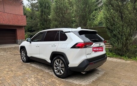 Toyota RAV4, 2022 год, 4 350 000 рублей, 6 фотография