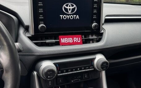 Toyota RAV4, 2022 год, 4 350 000 рублей, 17 фотография