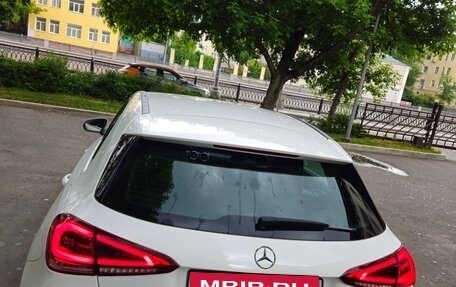 Mercedes-Benz A-Класс, 2018 год, 2 500 000 рублей, 4 фотография