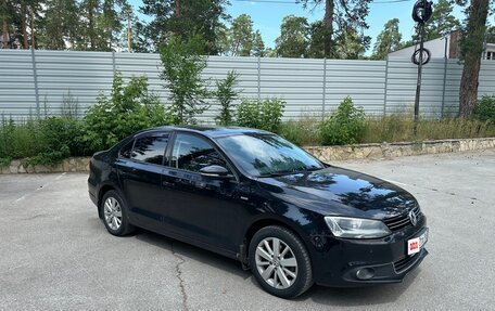 Volkswagen Jetta VI, 2014 год, 1 100 000 рублей, 2 фотография