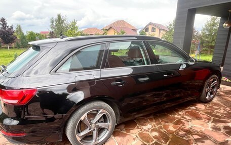Audi A4, 2018 год, 2 350 000 рублей, 10 фотография