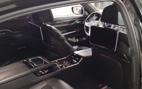 BMW 7 серия, 2015 год, 4 200 000 рублей, 6 фотография