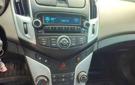 Chevrolet Cruze II, 2012 год, 675 000 рублей, 10 фотография