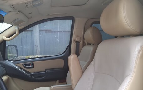 Hyundai Grand Starex Grand Starex I рестайлинг 2, 2011 год, 1 650 000 рублей, 7 фотография
