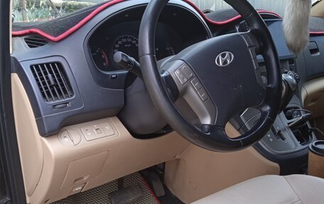 Hyundai Grand Starex Grand Starex I рестайлинг 2, 2011 год, 1 650 000 рублей, 6 фотография