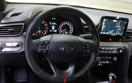 Hyundai Veloster II, 2020 год, 1 250 000 рублей, 8 фотография