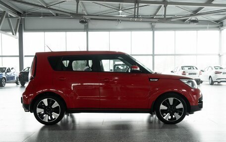 KIA Soul II рестайлинг, 2017 год, 1 595 000 рублей, 5 фотография
