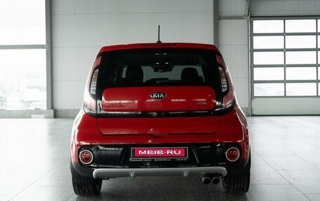 KIA Soul II рестайлинг, 2017 год, 1 595 000 рублей, 8 фотография