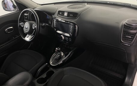 KIA Soul II рестайлинг, 2017 год, 1 547 000 рублей, 13 фотография