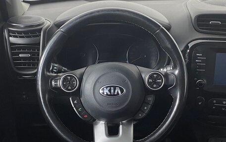KIA Soul II рестайлинг, 2017 год, 1 547 000 рублей, 17 фотография