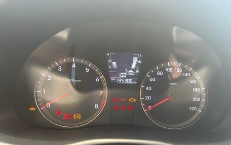Hyundai Solaris II рестайлинг, 2012 год, 690 000 рублей, 9 фотография
