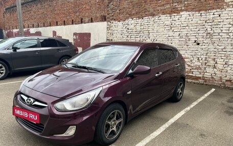 Hyundai Solaris II рестайлинг, 2012 год, 690 000 рублей, 2 фотография
