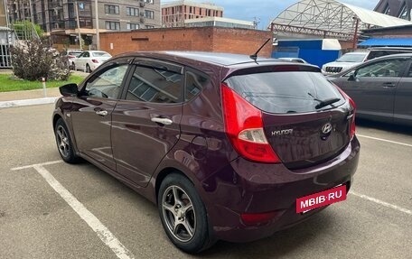 Hyundai Solaris II рестайлинг, 2012 год, 690 000 рублей, 4 фотография