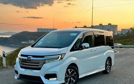 Honda Stepwgn IV, 2021 год, 2 050 000 рублей, 3 фотография