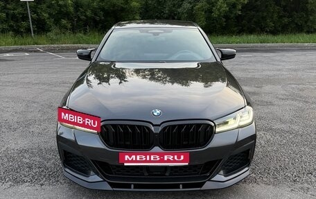 BMW 5 серия, 2021 год, 5 400 000 рублей, 3 фотография