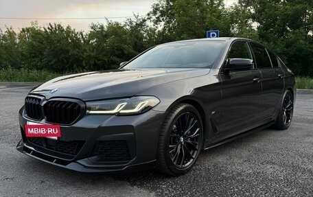 BMW 5 серия, 2021 год, 5 400 000 рублей, 2 фотография