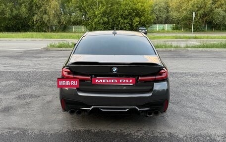 BMW 5 серия, 2021 год, 5 400 000 рублей, 5 фотография