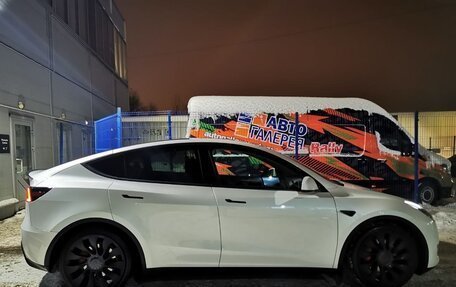 Tesla Model Y I, 2022 год, 4 500 000 рублей, 2 фотография