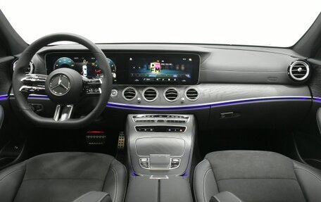 Mercedes-Benz E-Класс, 2024 год, 9 289 000 рублей, 25 фотография