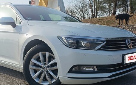 Volkswagen Passat B8 рестайлинг, 2017 год, 1 600 000 рублей, 2 фотография