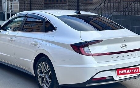 Hyundai Sonata VIII, 2021 год, 2 300 000 рублей, 5 фотография