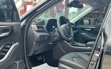 Toyota Highlander, 2022 год, 3 980 000 рублей, 16 фотография