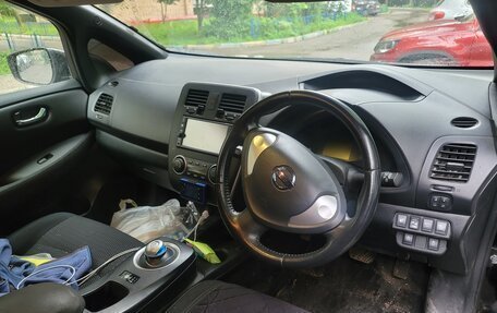 Nissan Leaf I, 2017 год, 950 000 рублей, 3 фотография