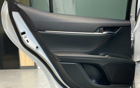 Toyota Camry, 2021 год, 3 200 000 рублей, 16 фотография