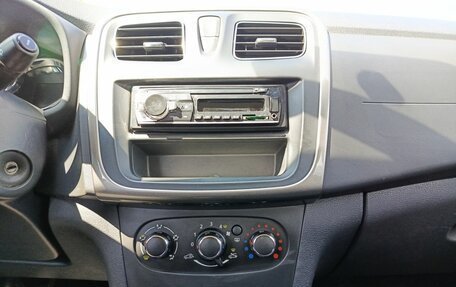 Renault Sandero II рестайлинг, 2014 год, 810 000 рублей, 18 фотография