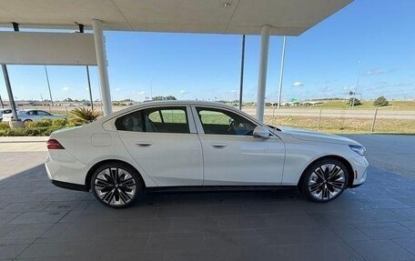 BMW 5 серия, 2025 год, 8 270 521 рублей, 3 фотография