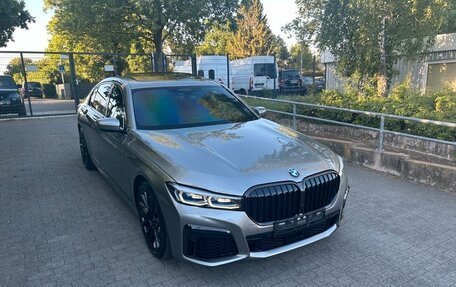 BMW 7 серия, 2021 год, 5 240 000 рублей, 2 фотография