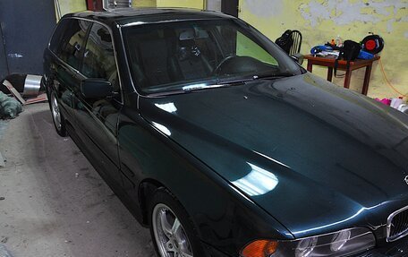 BMW 5 серия, 2002 год, 900 000 рублей, 2 фотография