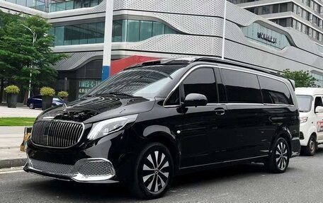 Mercedes-Benz Vito, 2023 год, 3 970 000 рублей, 2 фотография