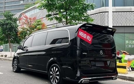 Mercedes-Benz Vito, 2023 год, 3 970 000 рублей, 6 фотография