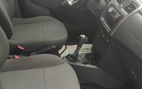 Renault Logan II, 2018 год, 680 000 рублей, 9 фотография