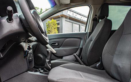 Renault Sandero II рестайлинг, 2014 год, 749 000 рублей, 18 фотография