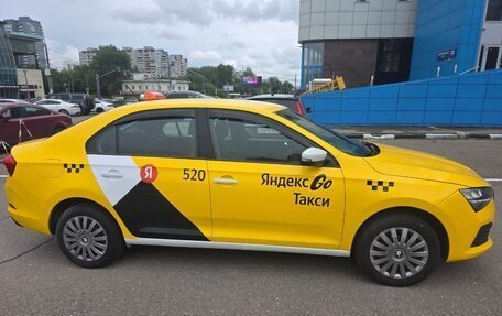 Skoda Rapid II, 2021 год, 900 000 рублей, 3 фотография