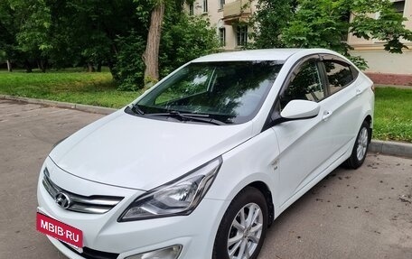 Hyundai Solaris II рестайлинг, 2016 год, 930 000 рублей, 1 фотография