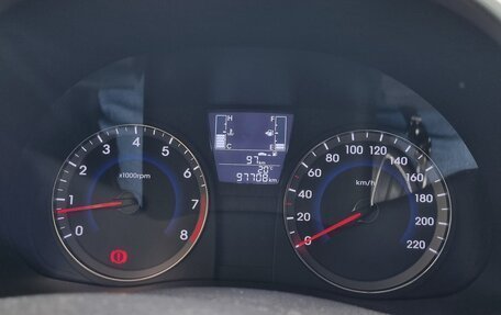 Hyundai Solaris II рестайлинг, 2016 год, 930 000 рублей, 4 фотография