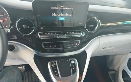 Mercedes-Benz V-Класс, 2022 год, 5 250 000 рублей, 7 фотография