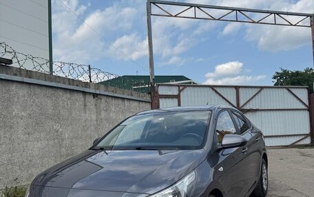 Hyundai Solaris II рестайлинг, 2022 год, 1 499 999 рублей, 2 фотография