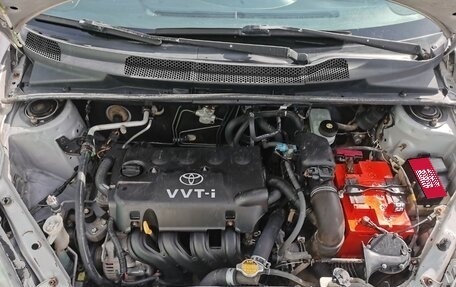 Toyota Yaris I рестайлинг, 2001 год, 330 000 рублей, 7 фотография