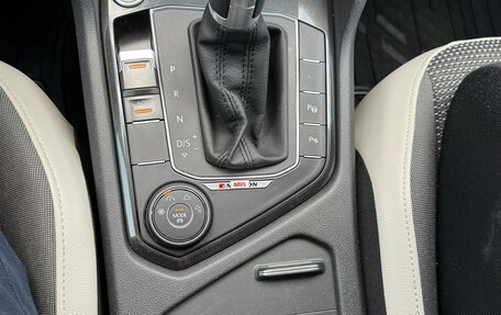 Volkswagen Tiguan II, 2019 год, 2 399 000 рублей, 14 фотография