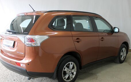 Mitsubishi Outlander III рестайлинг 3, 2012 год, 1 140 000 рублей, 4 фотография