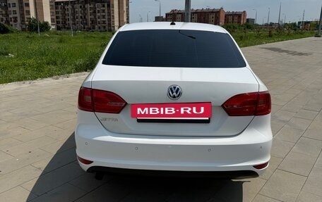 Volkswagen Jetta VI, 2013 год, 900 000 рублей, 7 фотография