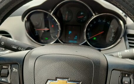 Chevrolet Cruze II, 2011 год, 850 000 рублей, 5 фотография