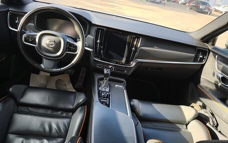 Volvo V90 Cross Country I рестайлинг, 2018 год, 3 200 000 рублей, 10 фотография